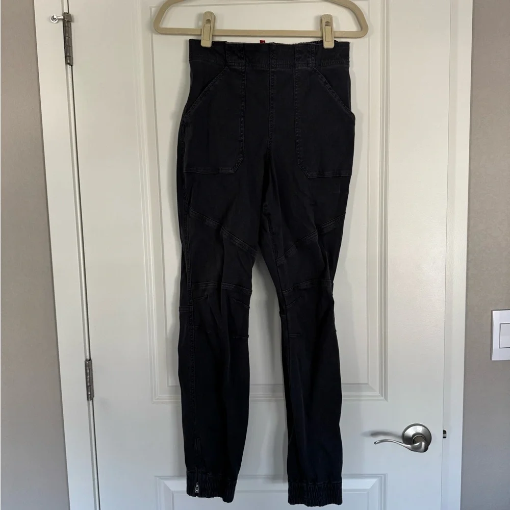 Spanx Women's Gray Jogger Pants - Picture 4 of 5